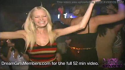 Порно разврат в ночном клубе: 61 видео на Подсмотр